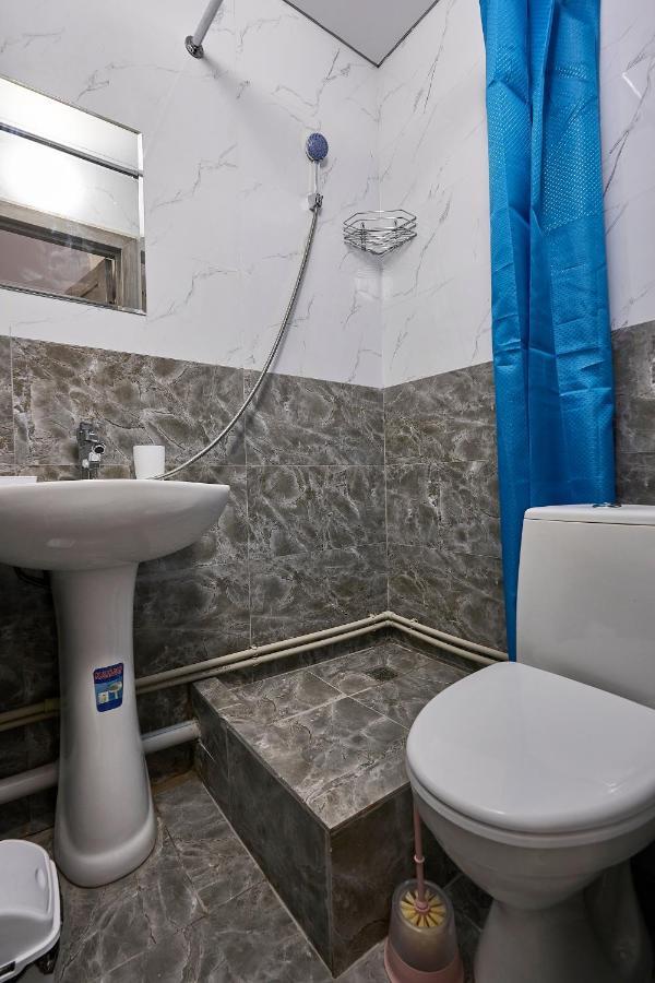 Апарт 33 Aparthotel Almati Kültér fotó